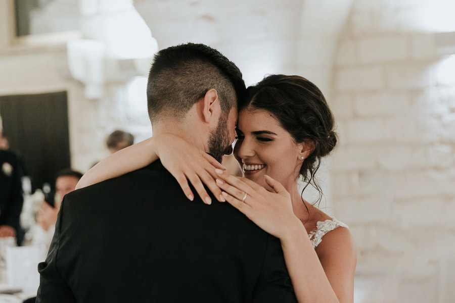 ballo lento sposi sala frantoio matrimonio villa zaira maglie
